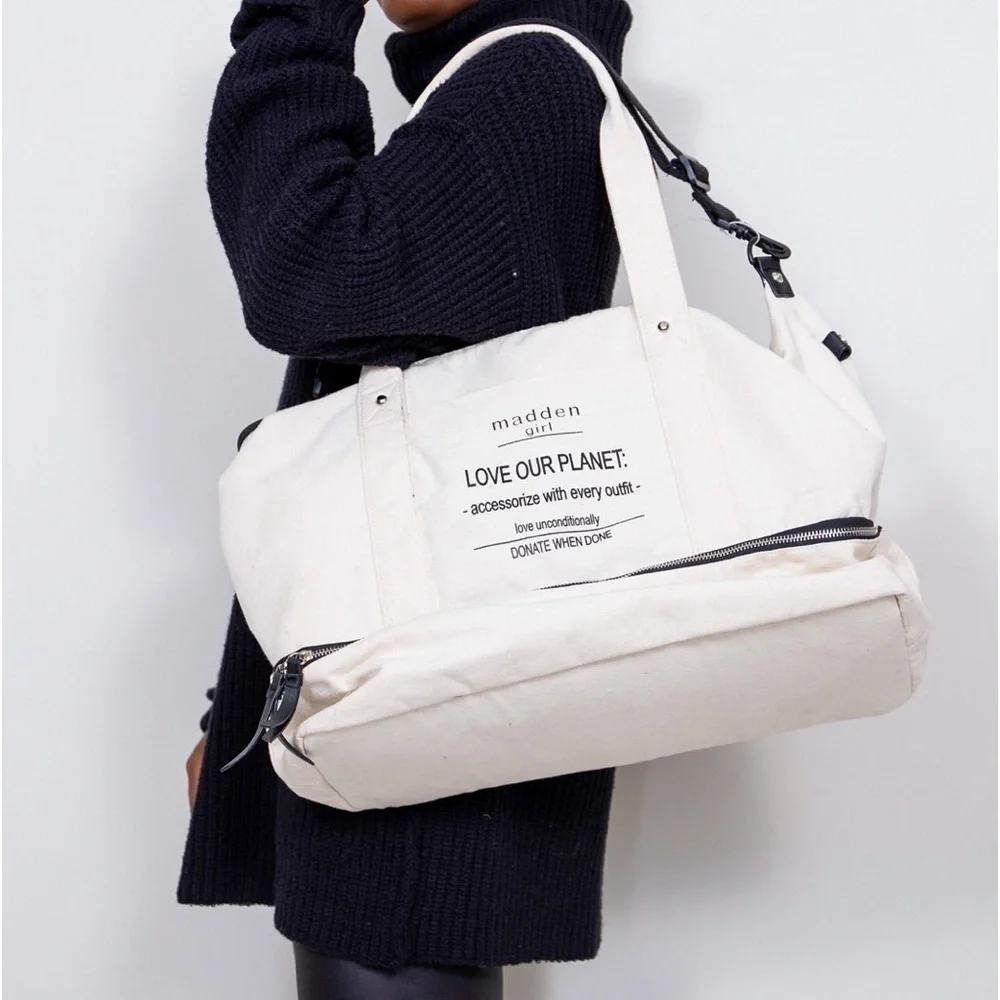 Madden girl Weekender Bag - Picture 2 of 3
